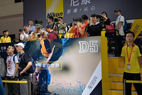 从仅一家单反品牌亮相展会 看摄影器材展的沉浮(图1)