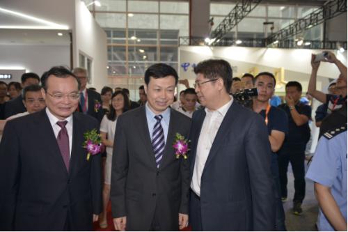 乐视手机中国电信天翼终端展台成焦点(图2)