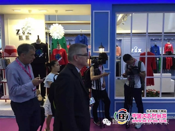 甄熙带你进入 人气爆棚深圳国际内衣展(图5)