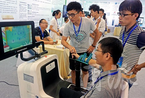 多功能育婴箱、管道机器人…快来会展中心看高科“尖货”
