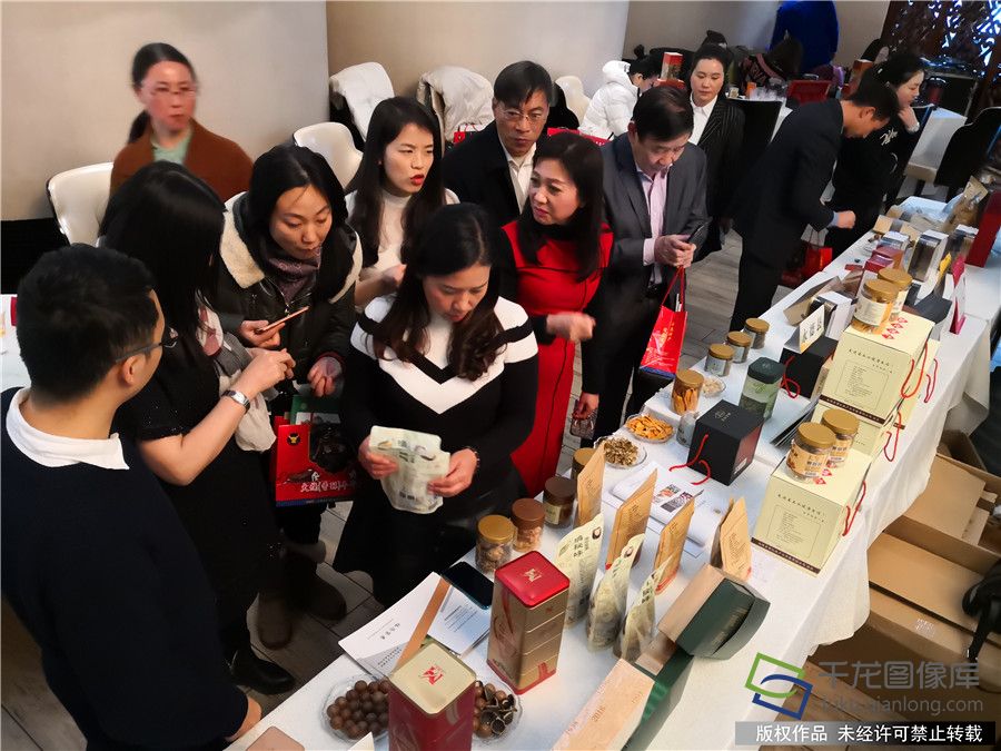 永不闭幕的展销会 云南临沧绿色产品在京办起(图2)